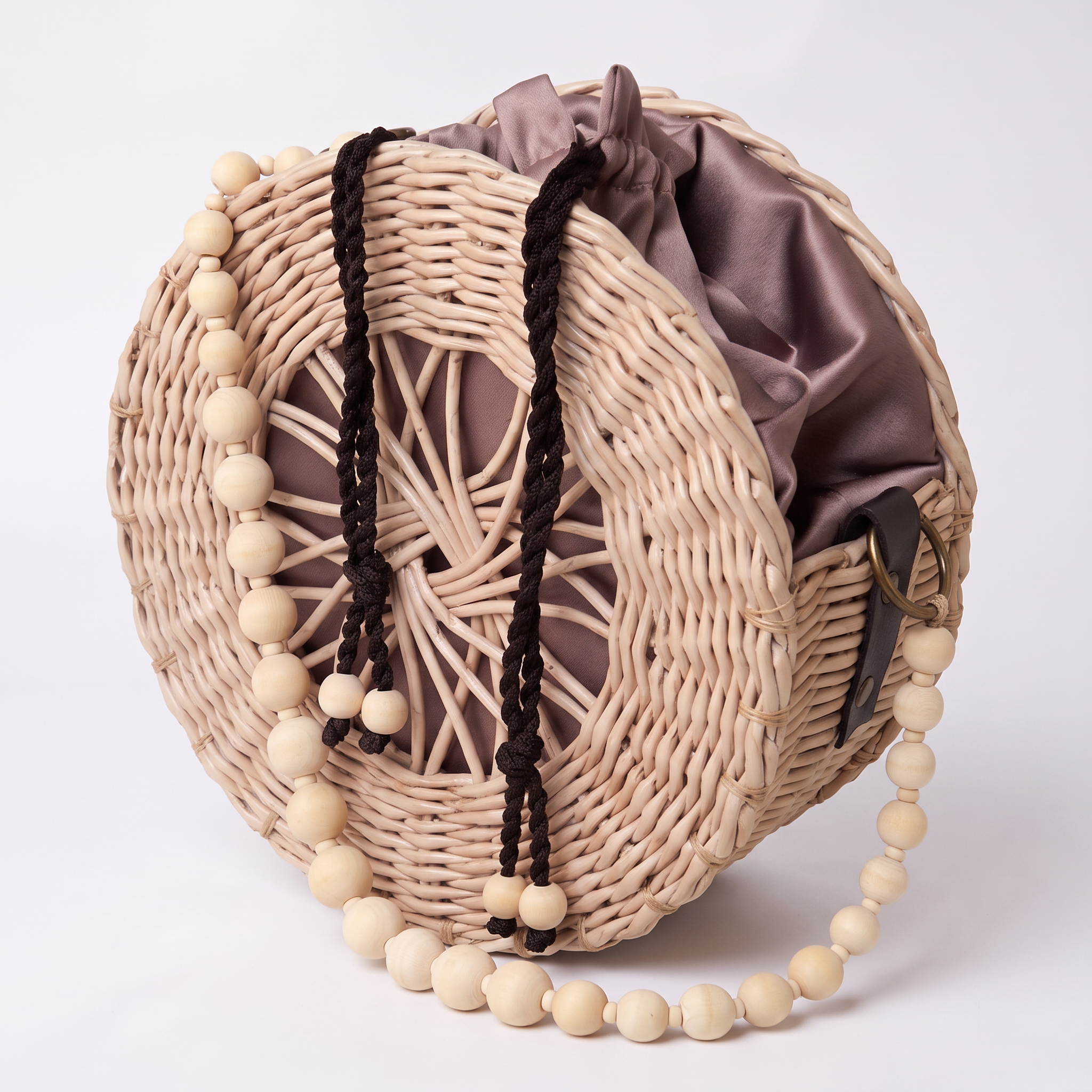 Title: Handcrafted Round Paper Wicker Bag "Aura" 6