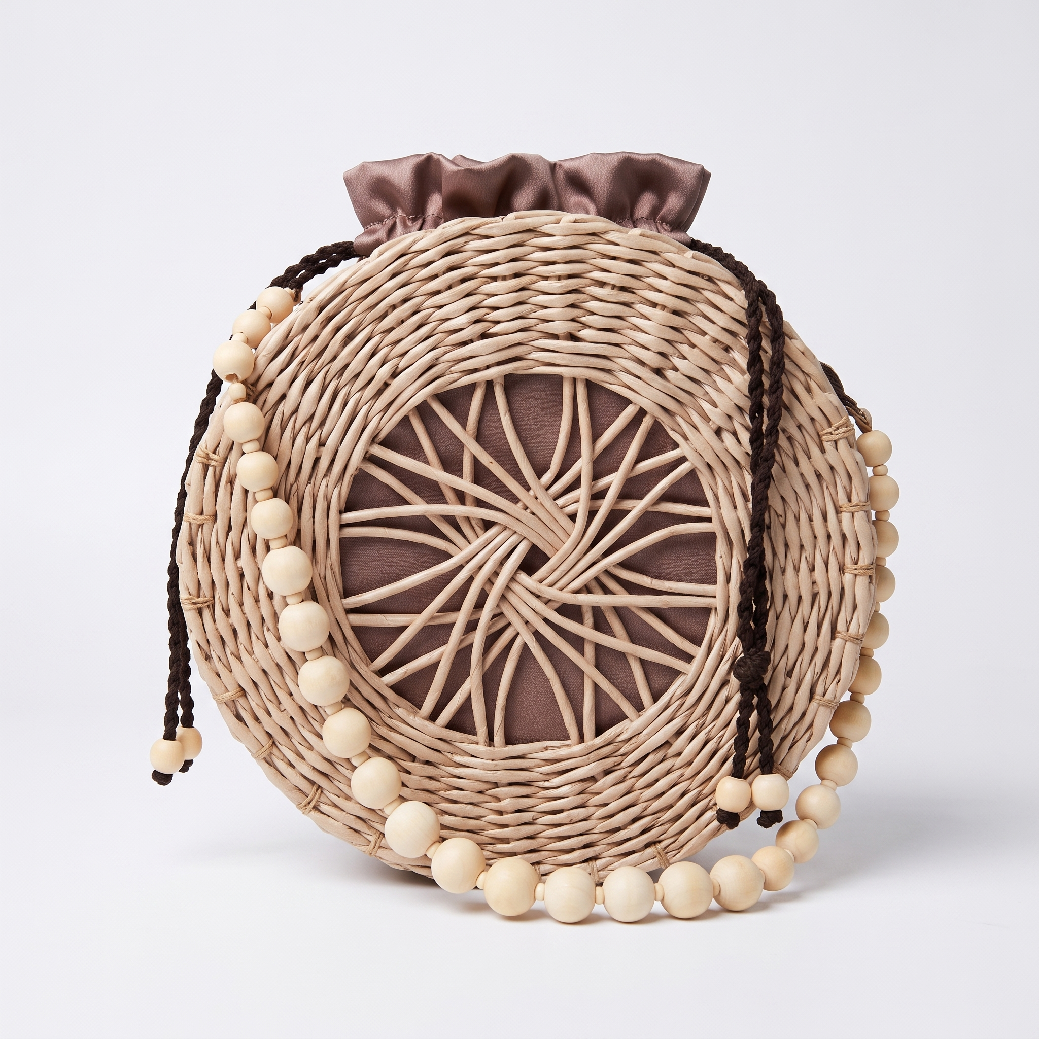 Title: Handcrafted Round Paper Wicker Bag "Aura" 3