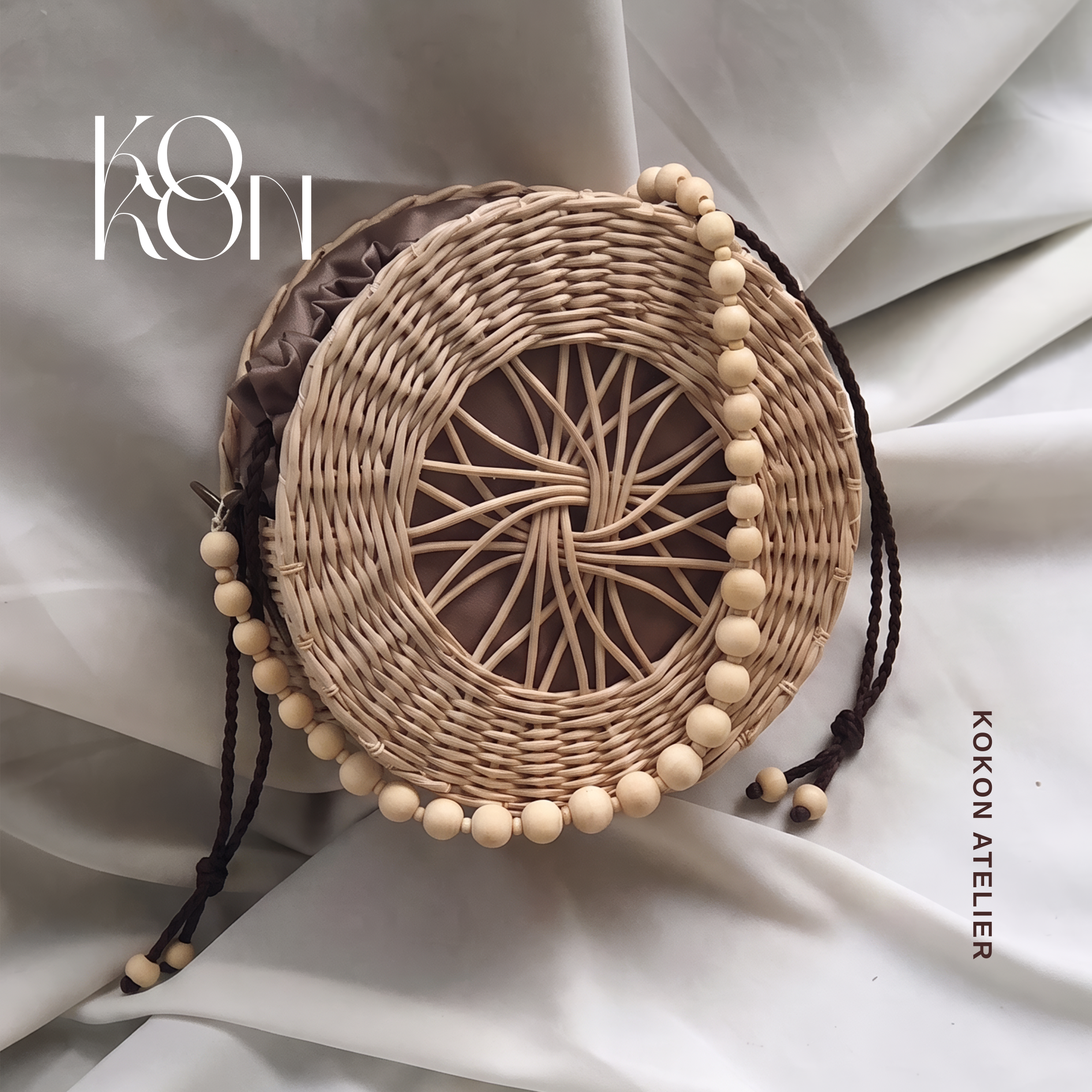 Title: Handcrafted Round Paper Wicker Bag "Aura"